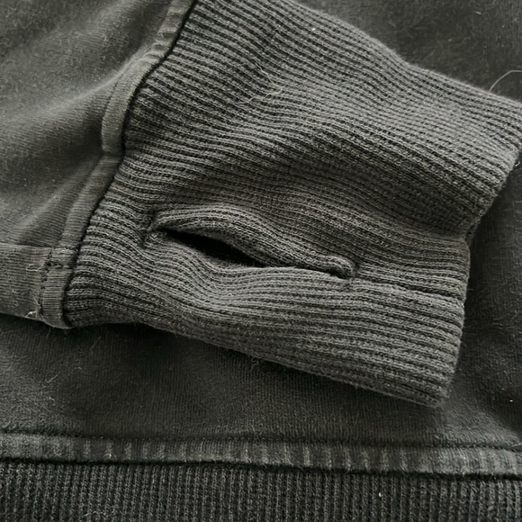 Lulu OTF black hoody size 4 - Picture 8 of 8